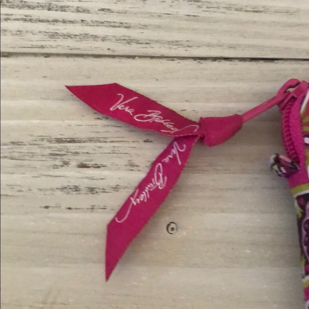 Vera Bradley Wrislet - Picture 4 of 4